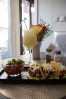 Jídlo v hotelu nebo okolí