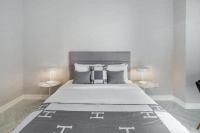 Postel nebo postele na pokoji v ubytování Azure, Dubai Marina - Majestic Two Bedroom