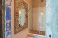 A bathroom at Zen Alacati Hotel