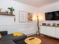 TV a/nebo společenská místnost v ubytování Holiday Home Golfvejen VII