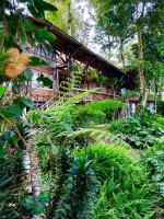 Vườn quanh Montana Posada