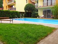 Bazén v ubytovaní Balaton Beach Apartman alebo v jeho blízkosti