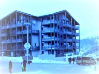 Budova, v ktorej sa apartmán nachádza