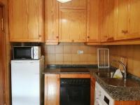 Kuchyň nebo kuchyňský kout v ubytování Apartamento con terraza Herbasabina 1