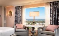 Ein Sitzbereich in der Unterkunft Beau Rivage Resort &amp; Casino