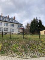 Vonkajšia záhrada v ubytovaní Apartament BB na Halnej