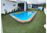 Bazén v ubytování Cortijo rural los Erales nebo v jeho okolí