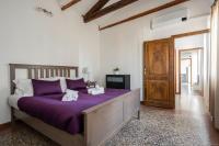 Posteľ alebo postele v izbe v ubytovaní Ca' Giorgia Venice Apartment with Balcony