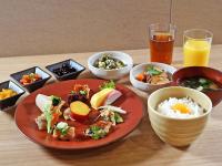 Jídlo v hotelu nebo okolí