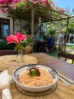 Φαγητό σε αυτό το πανδοχείο ή κάπου εκεί κοντά