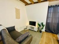Plán poschodí v ubytovaní Aux pieds du Vieux-Mans : Joli Studio Cosy