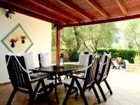 Patio nebo venkovní prostory v ubytování Villa Kardasis