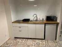 Kuchnia lub aneks kuchenny w obiekcie Appartement 2ème étage 42m2 hyper centre ville / parking gratuit