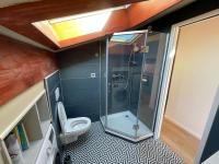 Plán poschodí v ubytovaní Cozy 2 bedroom apartment in ski resort, panoramic lake view