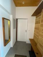 Plán poschodí v ubytovaní Cozy 2 bedroom apartment in ski resort, panoramic lake view