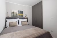 Posteľ alebo postele v izbe v ubytovaní Luxury City Center Apartment -50m to the sea