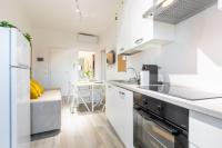 Kuchyňa alebo kuchynka v ubytovaní Milano City Apartments - Stylish House Free WiFi-Parking-Airport
