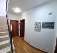 Plán poschodí v ubytovaní La Quinta, House