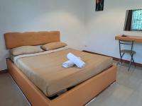ไวท์ เอลเลแฟนต์ รีสอร์ท - Housity