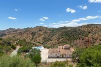 A general mountain view or a mountain view taken from A villát