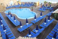 Bazén v ubytovaní Hotel La Martinica alebo v jeho blízkosti