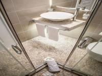Kúpeľňa v ubytovaní Milos Bay Suites