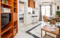 Kuchyň nebo kuchyňský kout v ubytování 1 Bedroom Nice Apartment In Mijas Costa