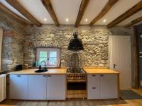 Kuchyňa alebo kuchynka v ubytovaní Mountain Cabin Valsesia Appartement Stella