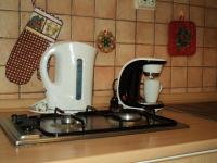 Príslušenstvo na prípravu kávy alebo čaju v ubytovaní Apartment Horvat
