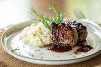 アライアル・ダジュダにあるSanta Aldeia Hotelの肉皿