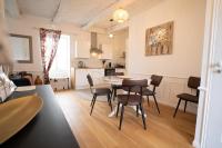 Kuchnia lub aneks kuchenny w obiekcie Appartement cosy en cœur de bourg