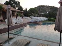 The swimming pool at or close to Wild Oak Estate - Stunning Views at a Dreamy Location, by ZanteWize