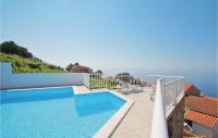 Bazén v ubytovaní Holiday Home Peljesac-Dingac-Potocine With Outdoor Pool alebo v jeho blízkosti
