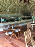 Un restaurante u otro lugar para comer en OHEI