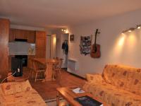 Kuchyň nebo kuchyňský kout v ubytování Appart spacieux à Châtel avec parking, balcon et Multi Pass inclus - FR-1-693-28