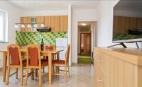 Kuchyňa alebo kuchynka v ubytovaní Apartments Kraljić I