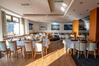 TV a/nebo společenská místnost v ubytování Hotel Stupka