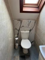 4 bed bungalow near Airportにあるバスルーム