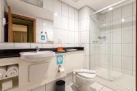 Tri Hotel Executive Caxiasにあるバスルーム