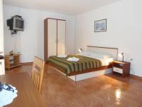 Posteľ alebo postele v izbe v ubytovaní Apartment in Dramalj with sea view, balcony, air conditioning, WiFi 4623-12