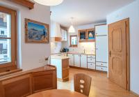 Kuchyňa alebo kuchynka v ubytovaní Mountain Living Apartment Idylia