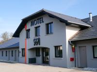 Budova, v ktorej sa hotel nachádza