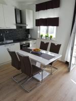 Kuchyň nebo kuchyňský kout v ubytování Apartment in Duce with sea view, terrace, air conditioning, WiFi 3423-6