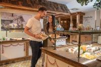 Jedzenie w hotelu lub w pobliżu