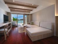 Garrya Tongsai Bay Samuiにあるベッド