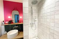 Łazienka w obiekcie Appartement Bollyroom - Plage 50m - Rue gratuite