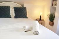 Łóżko lub łóżka w pokoju w obiekcie Chambre - Bed & Breakfast - Plage 50m - Résidence