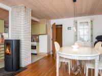 Kuchyň nebo kuchyňský kout v ubytování Holiday home Hemmet CCXLIX