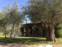 A garden outside Podere Poggio Benedetto