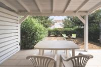 Vonkajšia záhrada v ubytovaní Maison à Cervione Prunete jardin piscine accès direct plage